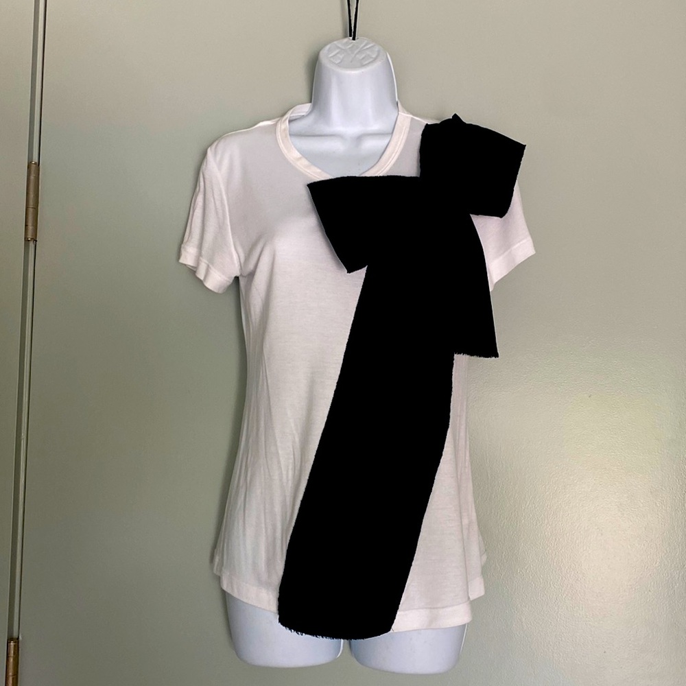 Red Valentino tee with big black bow🎀🎀🎀